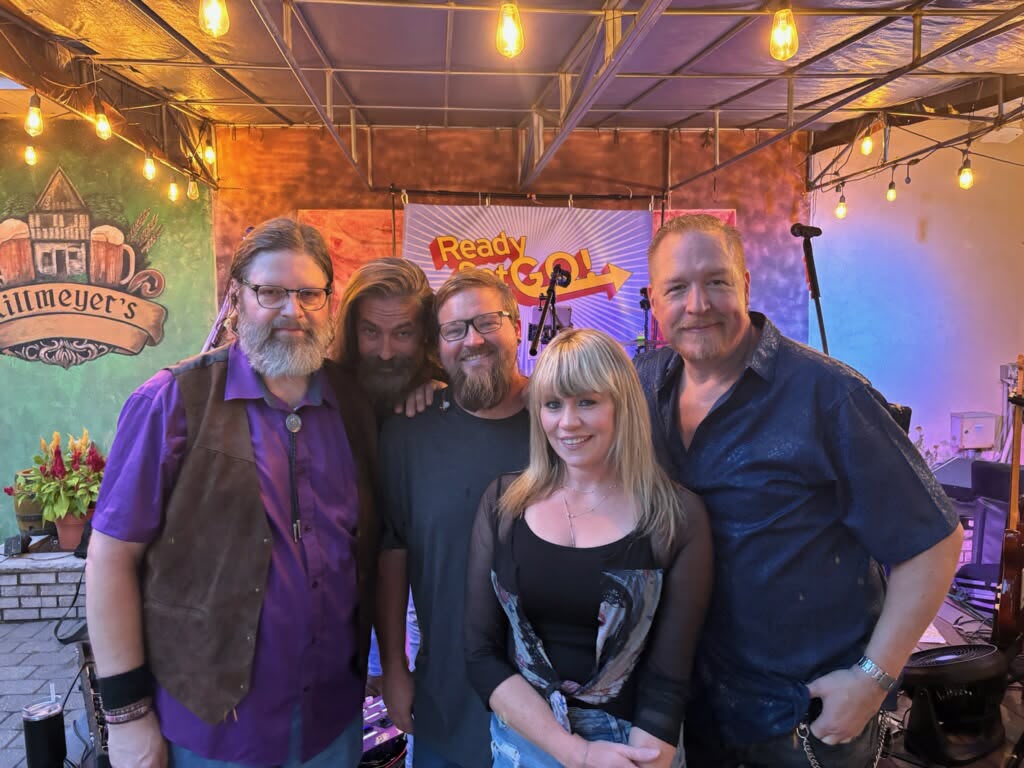 READY SET GO Band Live at BigShots